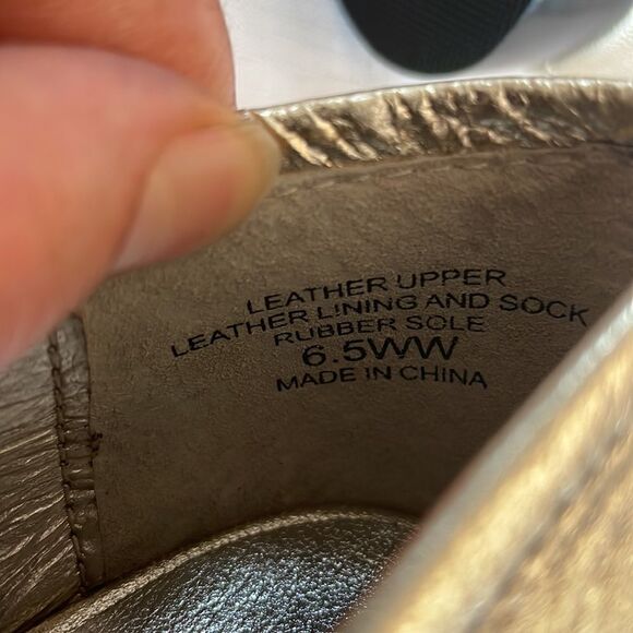 DAVID TATE LEATHER GOLD BALLET FLATS.  NEW - Picture 9 of 9